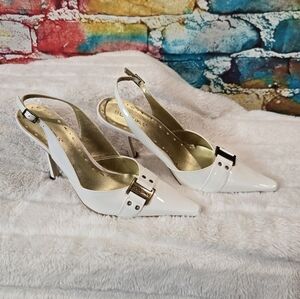 Bcbgirls White Patent Leather Pointed Toe Kitten Heel Slingback pumps Size 8.5